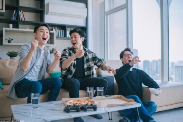 如何通过体育培训改善青少年的社交能力？(图1)